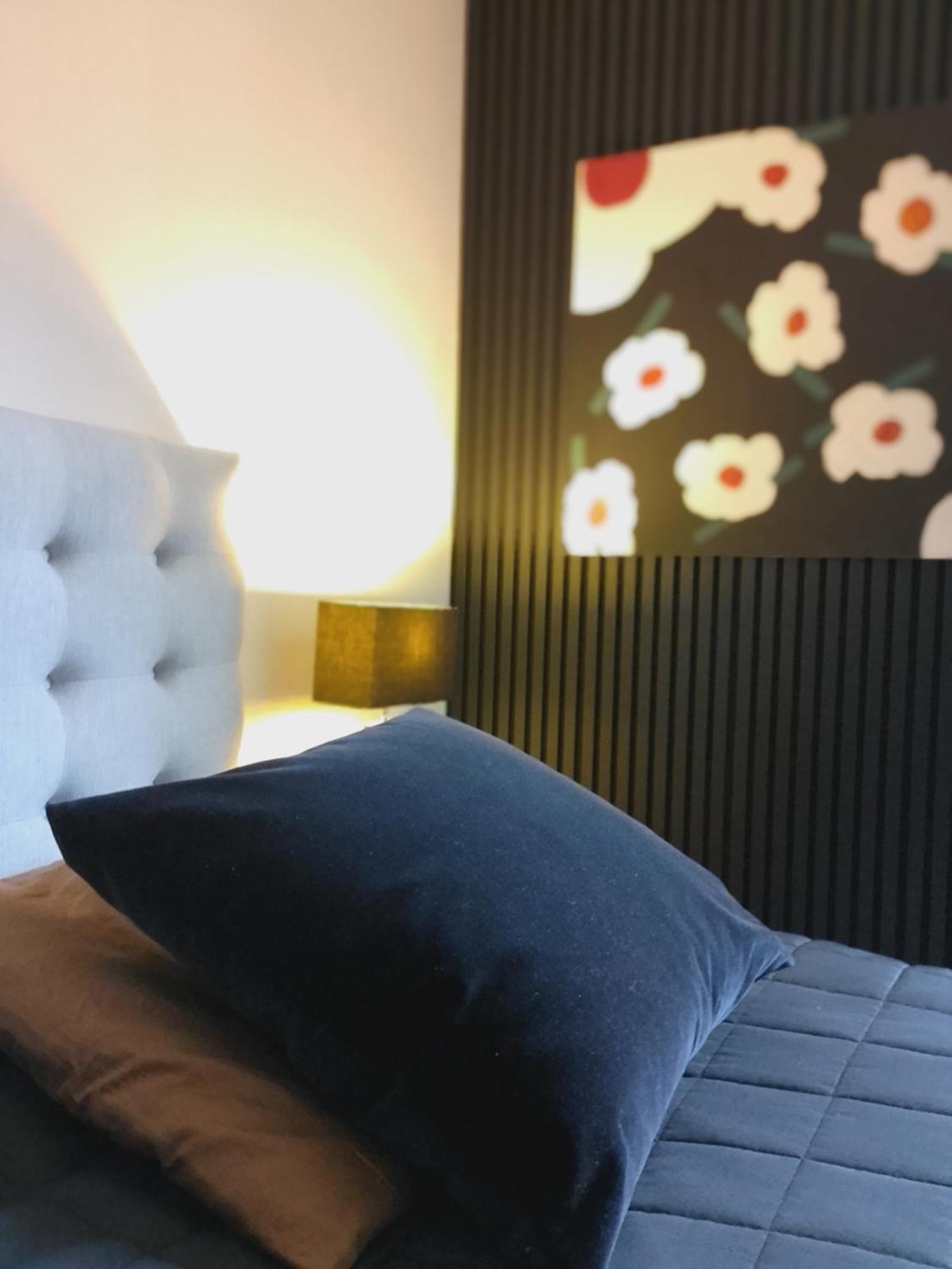 J Apartment Kreuztal Luaran gambar